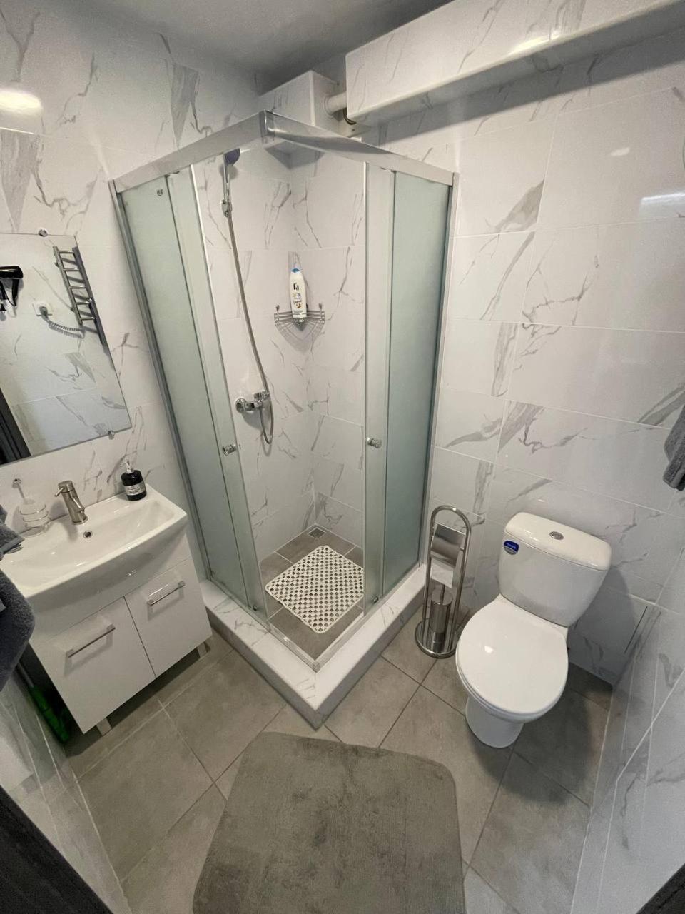Apartcenter Вип Апартаменты В Центре Города На Гагарина Krywyj Rih Exterior foto